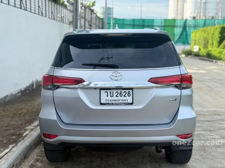 2018 Toyota FORTUNER V SUV