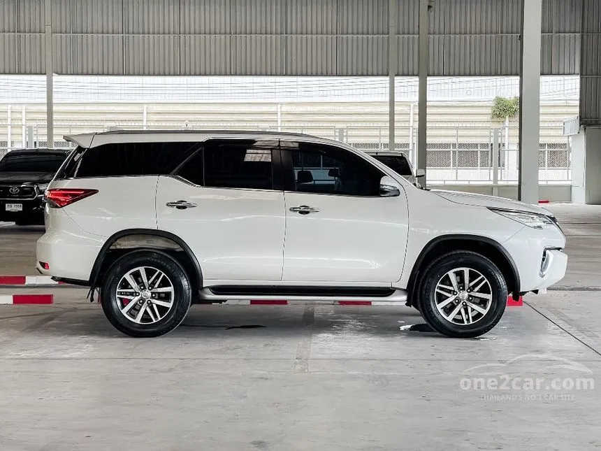 2019 Toyota FORTUNER V SUV