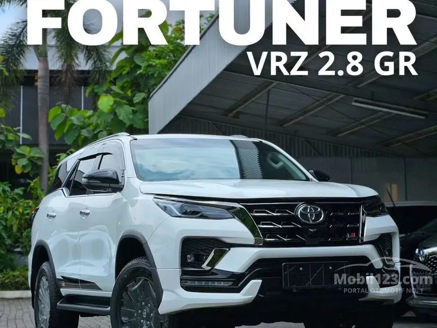 Jual Mobil Toyota Fortuner 2024 GR Sport 2.8 di Jawa Barat Automatic SUV Putih Rp 605.950.000