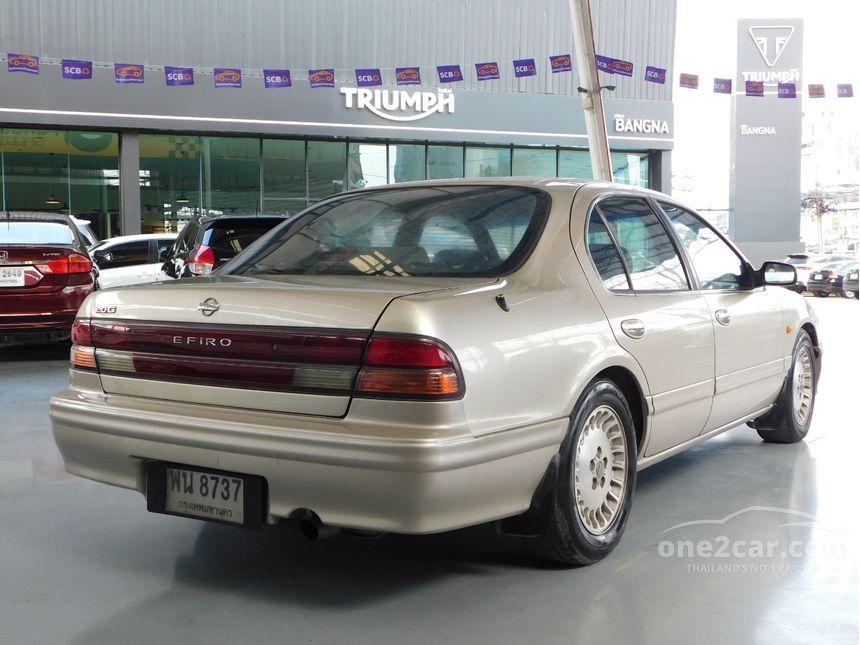 Nissan cefiro 1998