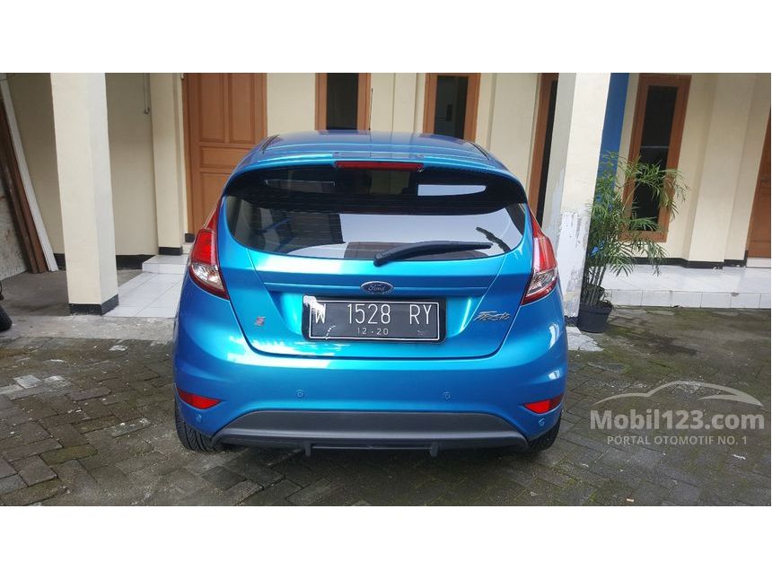 Jual Mobil  Ford  Fiesta  2013 Sport 1 5 di Jawa  Timur  