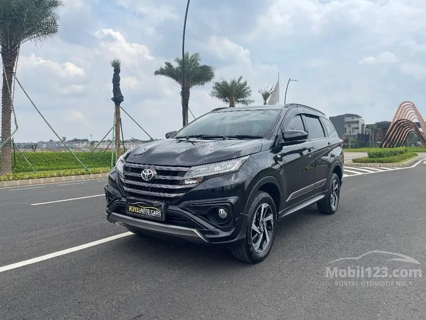 Jual Mobil Toyota Rush 2022 GR Sport 1.5 di Banten Automatic SUV Hitam Rp 215.000.000