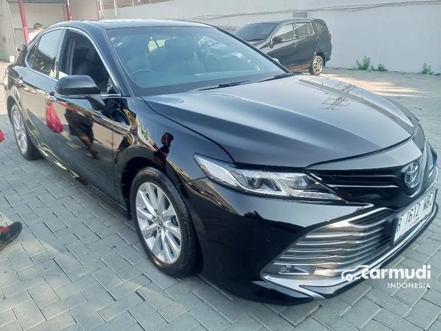 2021 Toyota Camry V Sedan
