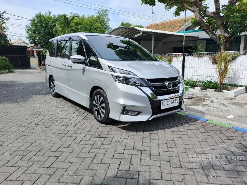 Jual Mobil Nissan Serena 2019 Highway Star 2.0 di Jawa Timur Automatic MPV Silver Rp 290.000.000