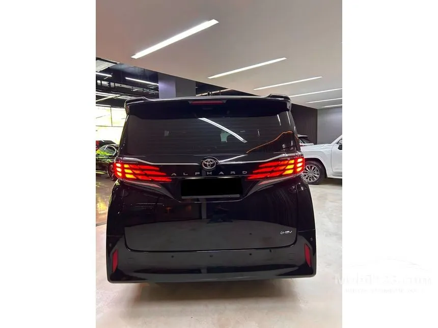 2024 Toyota Alphard HEV (Premium Color) MPV