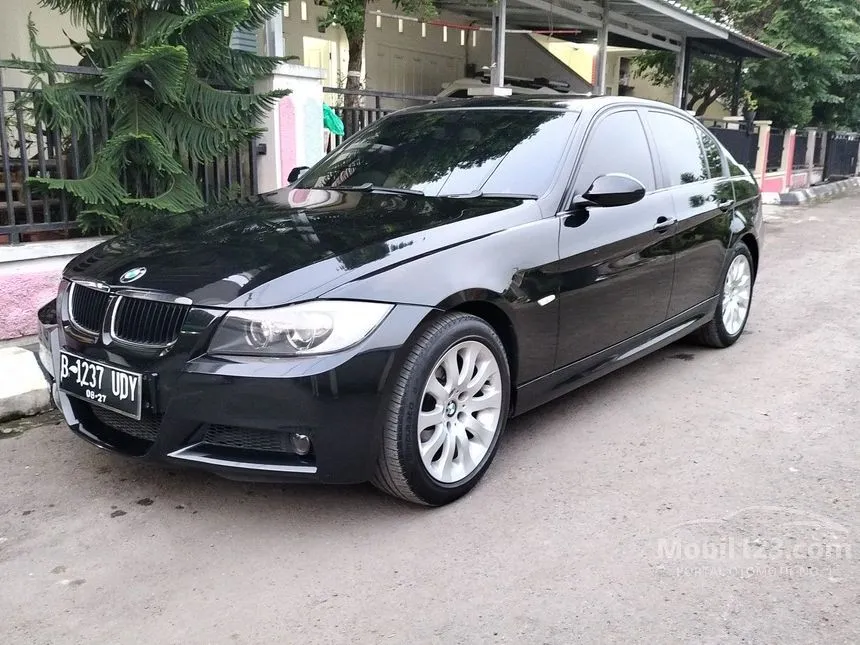 Jual Mobil BMW 320i 2008 2.0 di DKI Jakarta Automatic Sedan Hitam Rp ...