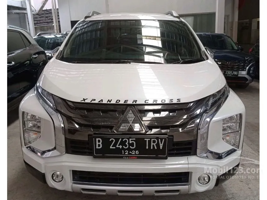 Jual Mobil Mitsubishi Xpander Cross 2021 Premium 1.5 di Jawa Barat Automatic MPV Putih Rp 235.000.000