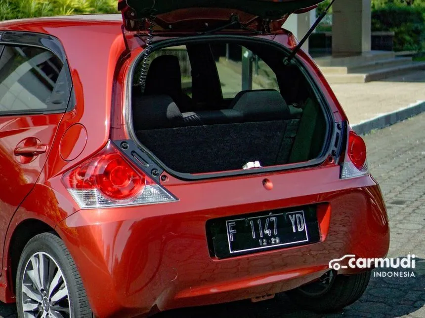 2016 Honda Brio RS Hatchback