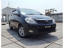 Innova G Luxury 2.5 Diesel AT 2011, TDP 35jt ALL IN