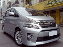 2012/2013 Toyota Vellfire 2.4 ZG Aless Pilot Seat Silver Tgn 1 Well Maintained