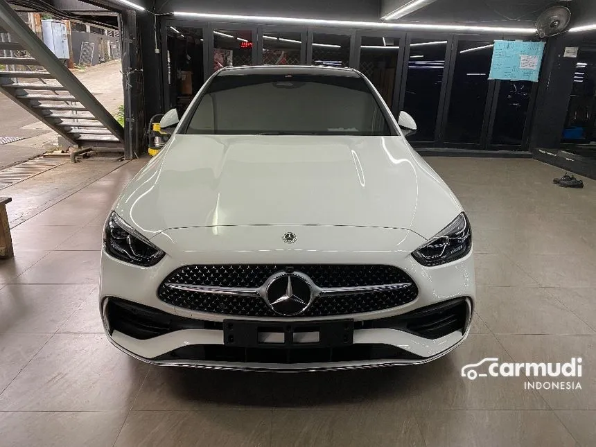 2025 Mercedes-Benz C300 AMG Line Sedan