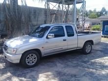2002 Toyota Hilux Tiger 2.5 EXTRACAB E Pickup MT
