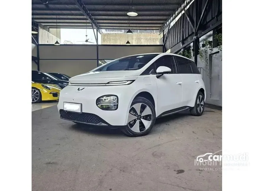 2024 Wuling Cloud EV EV Hatchback