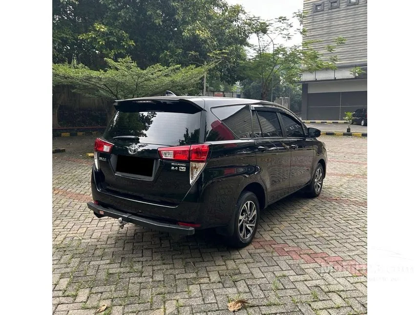 2022 Toyota Kijang Innova V MPV