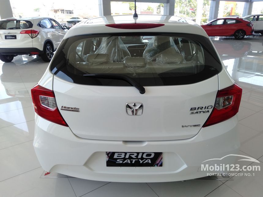 Jual Mobil Honda Brio 2021 Satya E 1.2 di Banten Automatic Hatchback ...