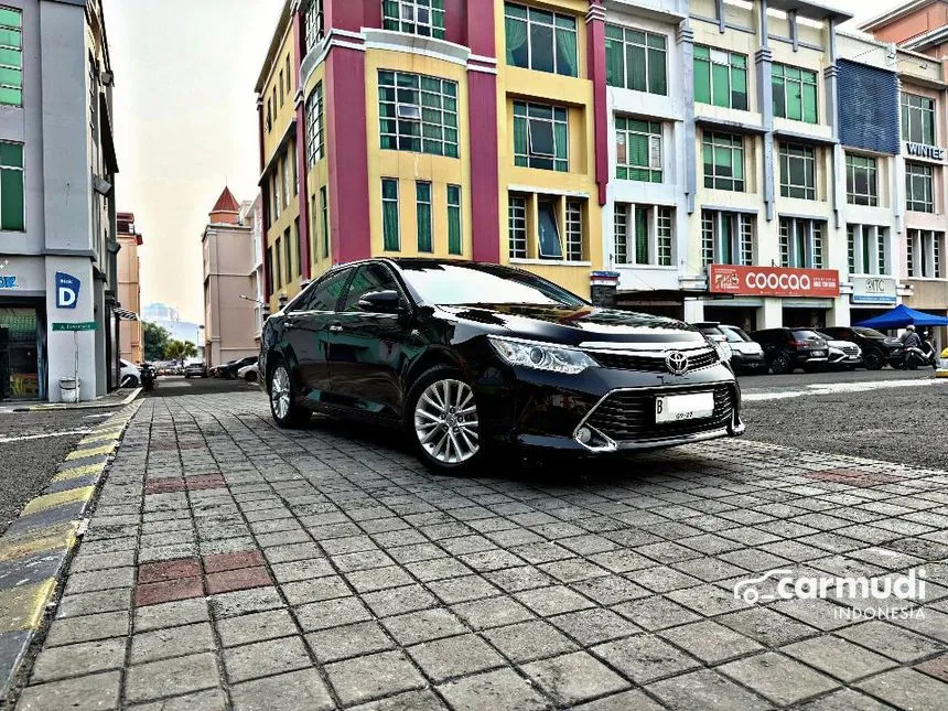 2017 Toyota Camry V Sedan