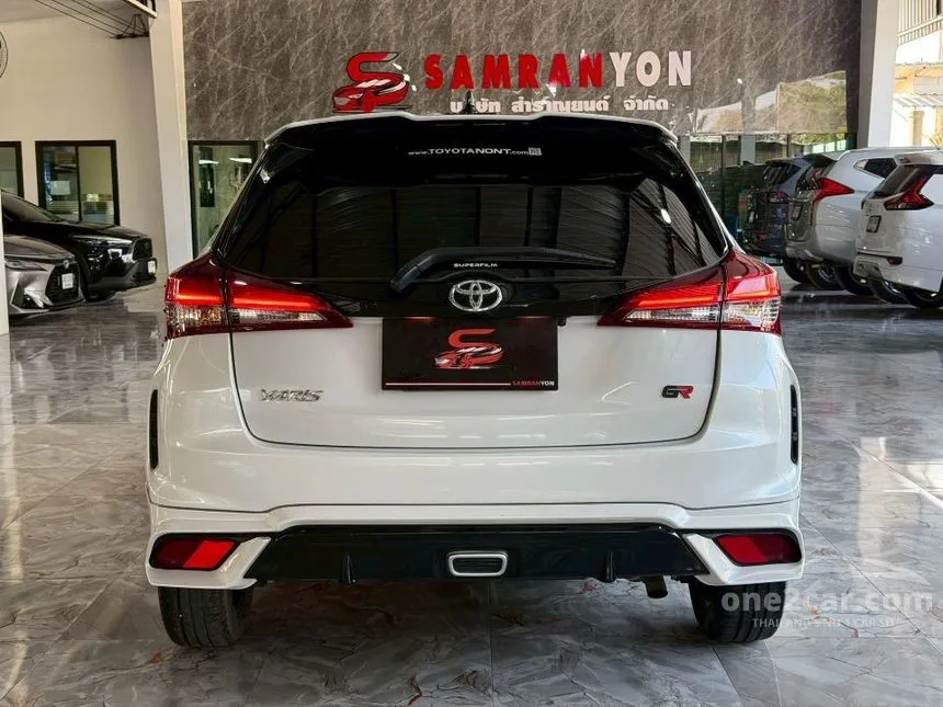 2023 Toyota YARIS Premium S Hatchback