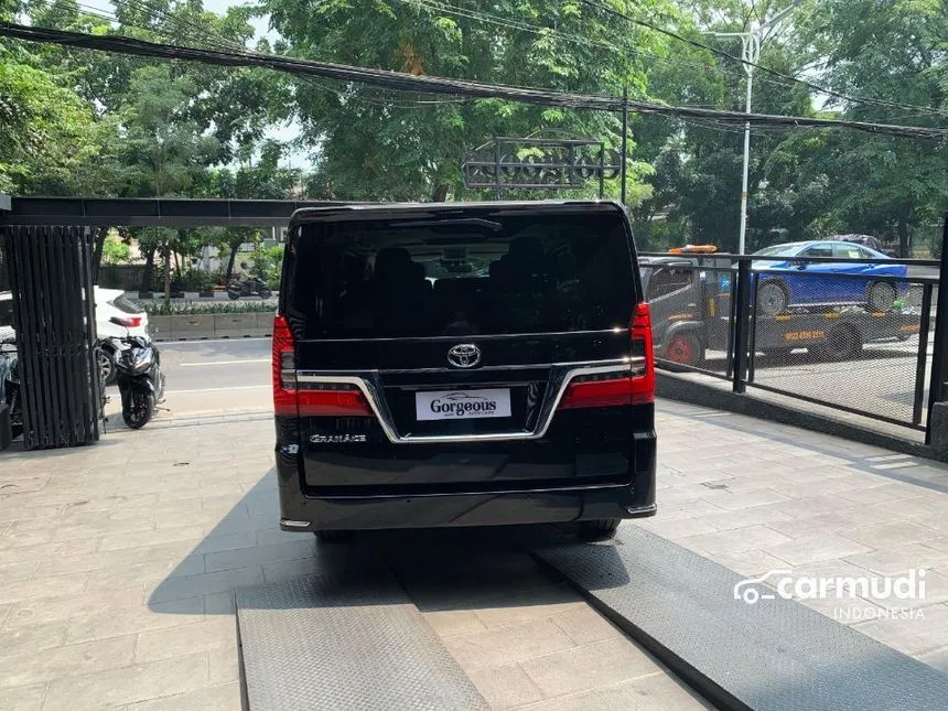 2024 Toyota GranAce G Wagon