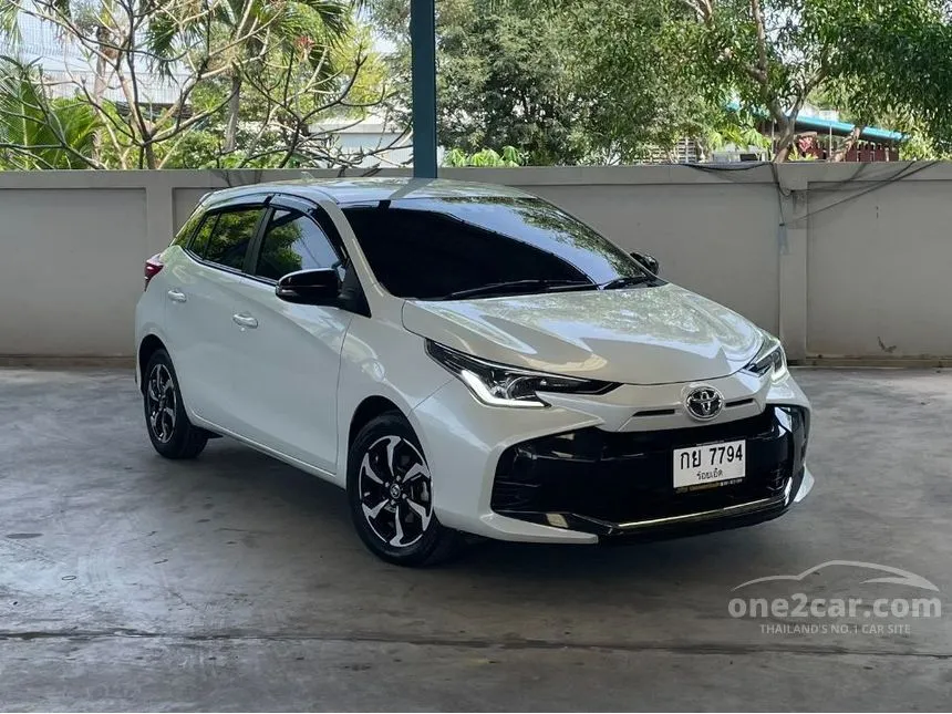 2024 Toyota YARIS Smart Hatchback