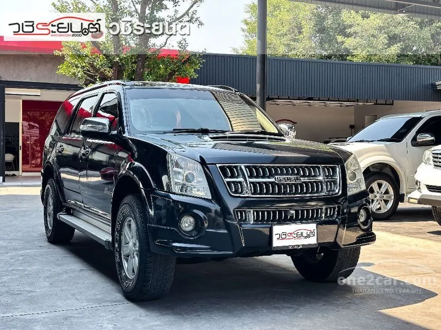2011 Isuzu MU-7 Primo Super Titanium VGS SUV