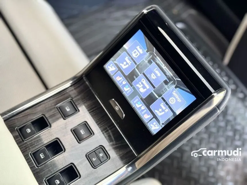 2021 Lexus LM 350 4 Seater MPV