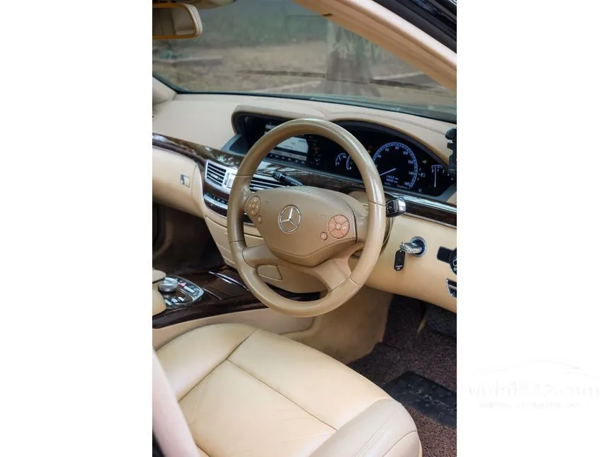 2011 Mercedes-Benz S300L Solitaire Sedan