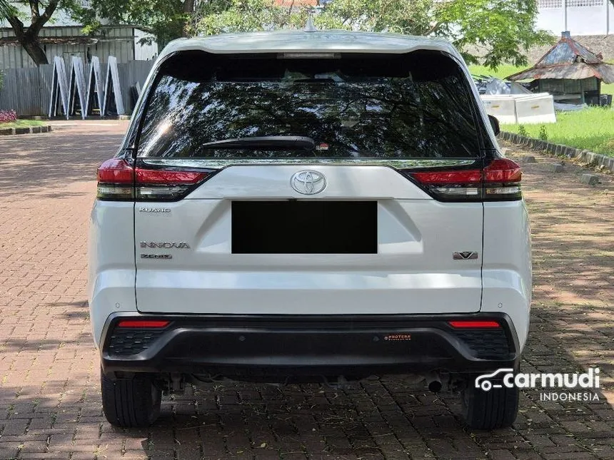 2023 Toyota Kijang Innova Zenix V HV Wagon