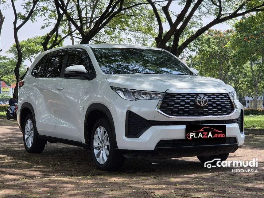 2023 Toyota Kijang Innova Zenix V HV Wagon