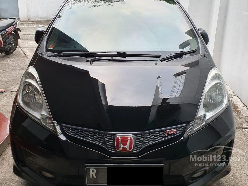 Jual Mobil Honda Jazz 2011 RS 1.5 di Jawa Tengah Manual 