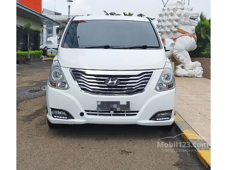 2015 Hyundai H-1 XG Next Generation MPV