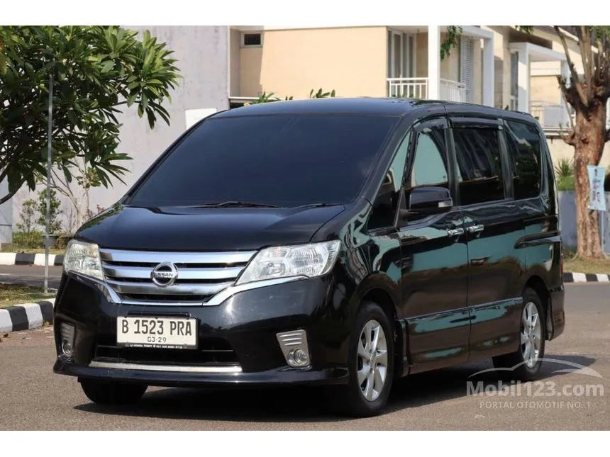Jual Mobil Nissan Serena 2013 Highway Star 2.0 di DKI Jakarta Automatic MPV Hitam Rp 135.000.000
