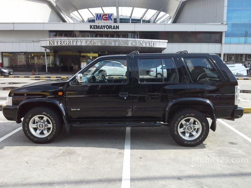 Jual Mobil Nissan Terrano 2003 Spirit S1 2.4 di DKI 