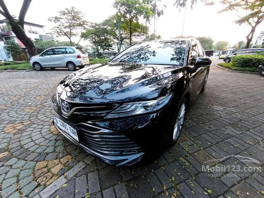 Jual Mobil Toyota Camry Hybrid 2020 HV 2.5 di DKI Jakarta Automatic Sedan Hitam Rp 495.000.000