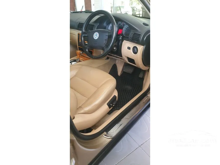 2004 Volkswagen Passat V5 Sedan