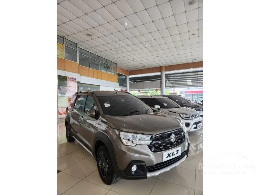 Jual Mobil Suzuki XL7 2024 BETA Hybrid 1.5 di DKI Jakarta Automatic Wagon Abu