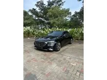2024 Mercedes-Benz E200 2.0 Exclusive Line Sedan Black on Black Odo 5 Rb (TERMURAH)