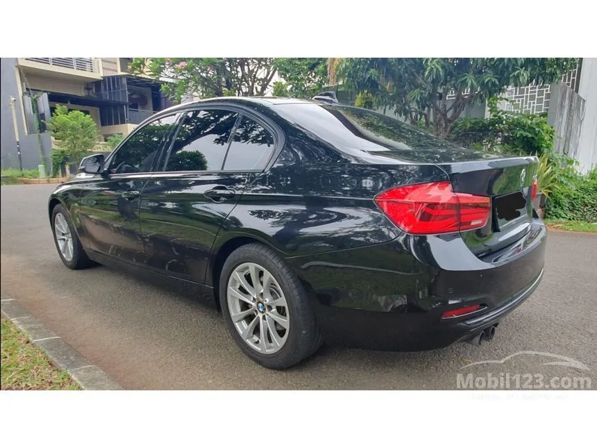 2018 BMW 320i Sport Sedan