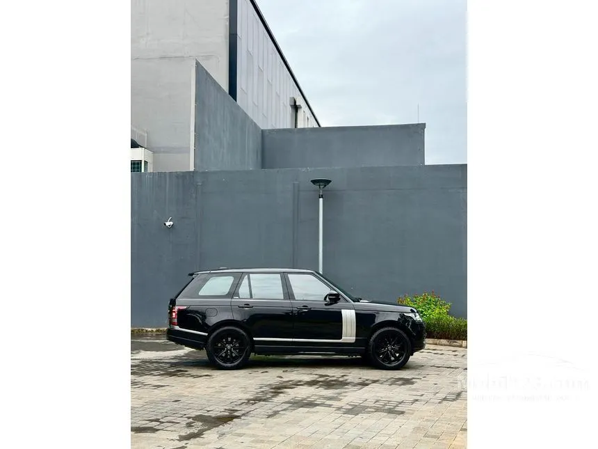 2016 Land Rover Range Rover Vogue SUV