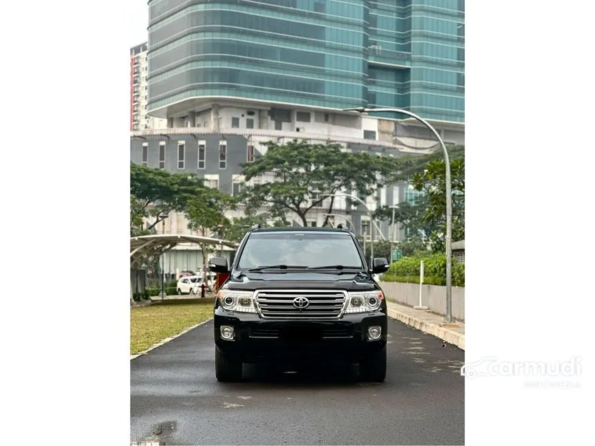 2014 Toyota Land Cruiser 200 Full spec SUV