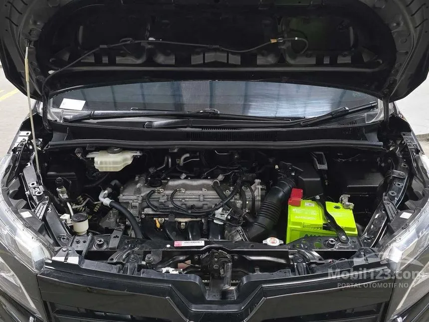 2020 Toyota Voxy MPV