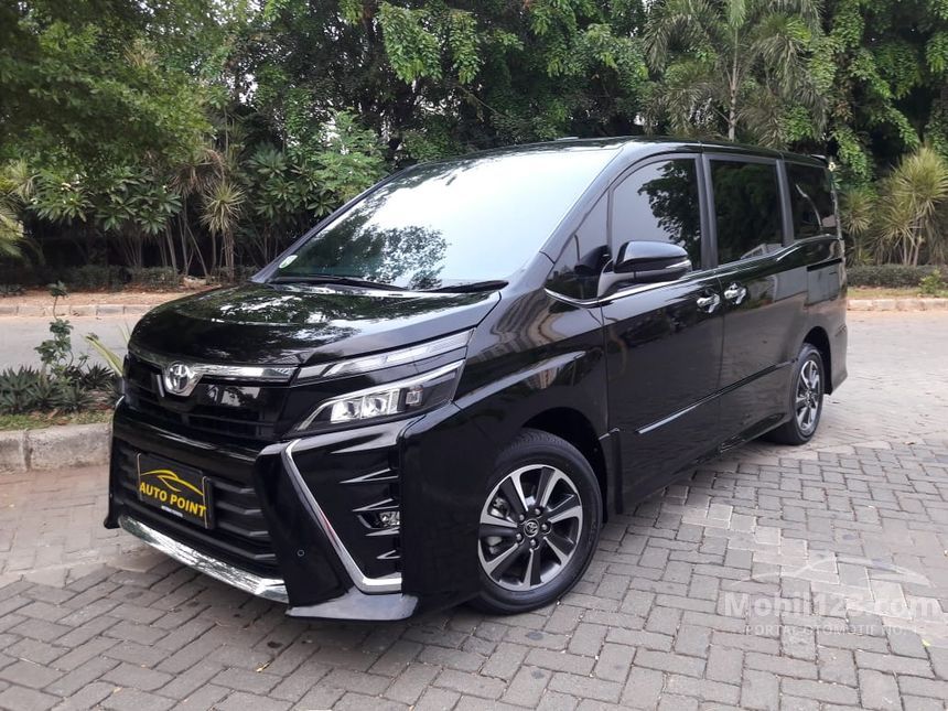 Jual Mobil  Toyota  Voxy  2021 R80 2 0 di DKI Jakarta 