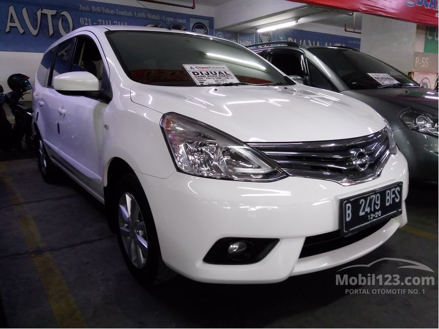 Jual Mobil Nissan Grand Livina 2015 XV 1.5 di DKI Jakarta 