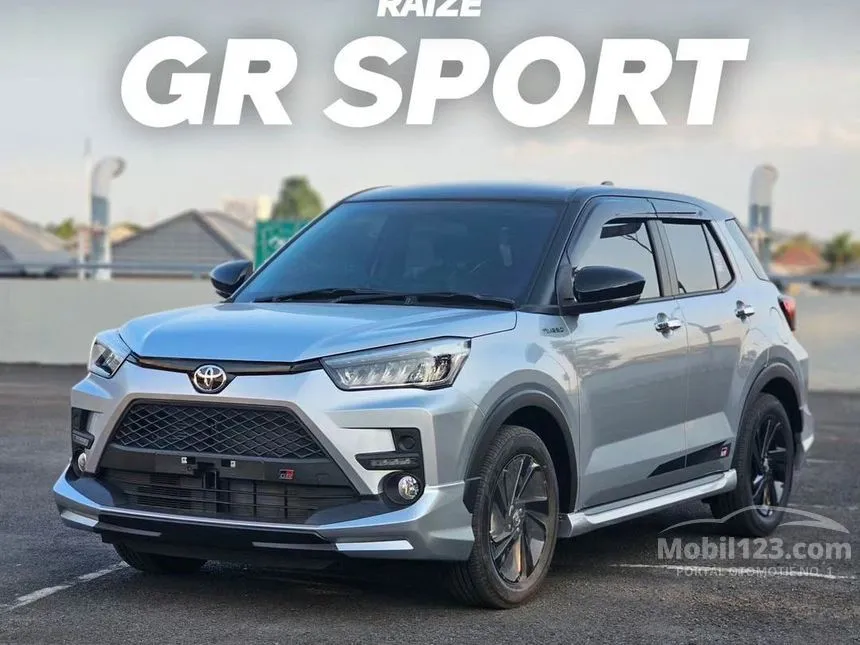 Jual Mobil Toyota Raize 2024 GR Sport 1.0 di Kalimantan Selatan Automatic Wagon Silver Rp 233.300.000