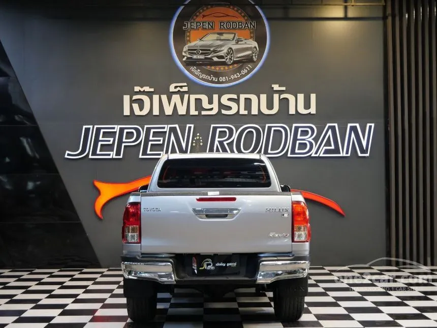 2019 Toyota HILUX REVO E Prerunner Smart Cab Pickup