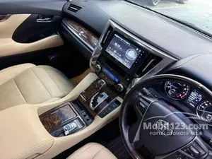 2023 Toyota Alphard 2.5 G MPV