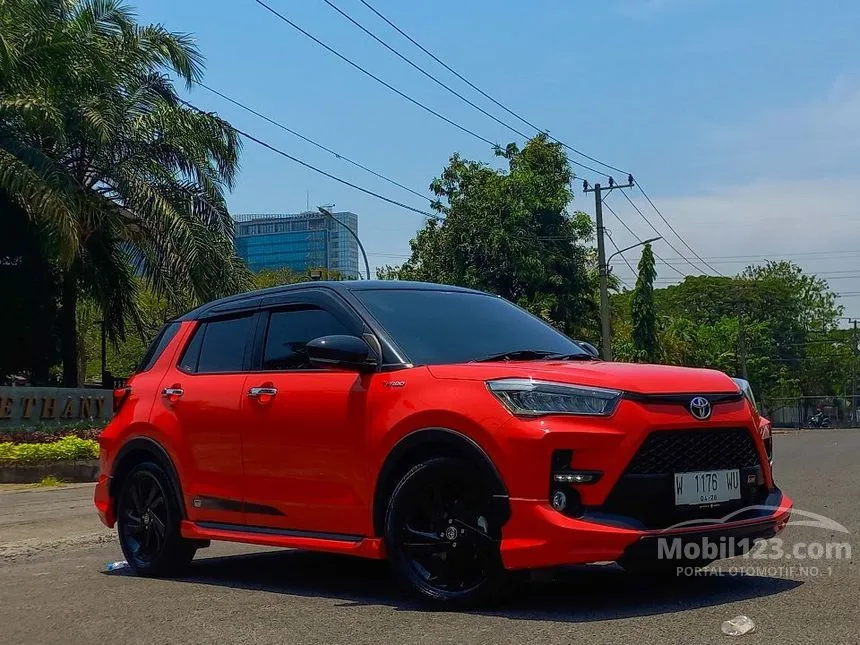 Jual Mobil Toyota Raize 2023 GR Sport 1.0 di Jawa Timur Automatic Wagon Merah Rp 228.000.004