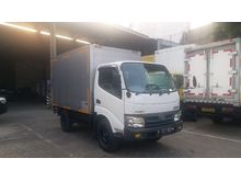 2014 Toyota Dyna 4.0 Truck Trucks 110ST 4R + Box Alumunium - terawat, km 75.600