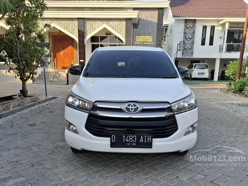 Jual Mobil Toyota Kijang Innova 2019 G 2.0 di Kalimantan Selatan Manual MPV Putih Rp 270.000.000