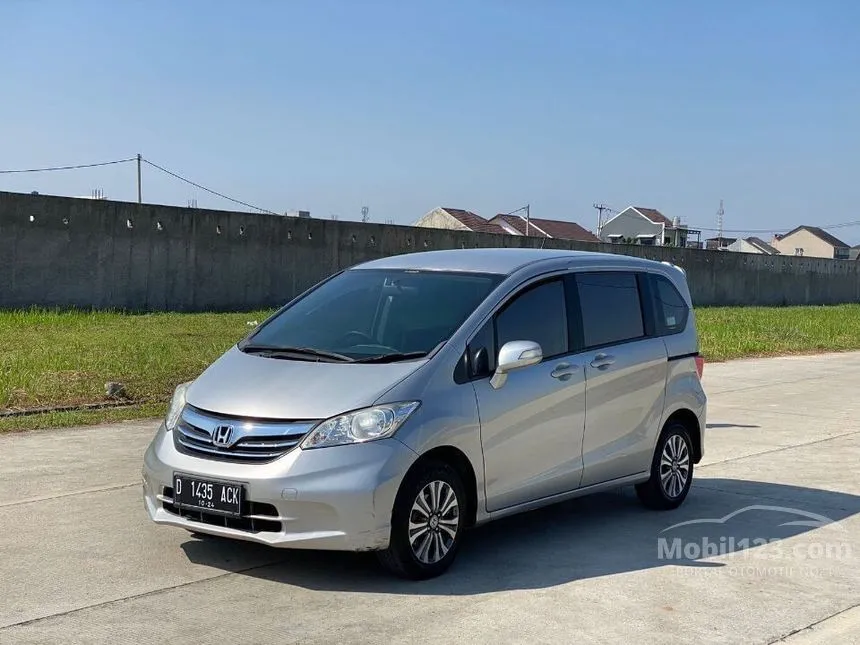 Jual Mobil Honda Freed 2014 S 1.5 di Jawa Barat Automatic MPV Silver Rp 140.000.000