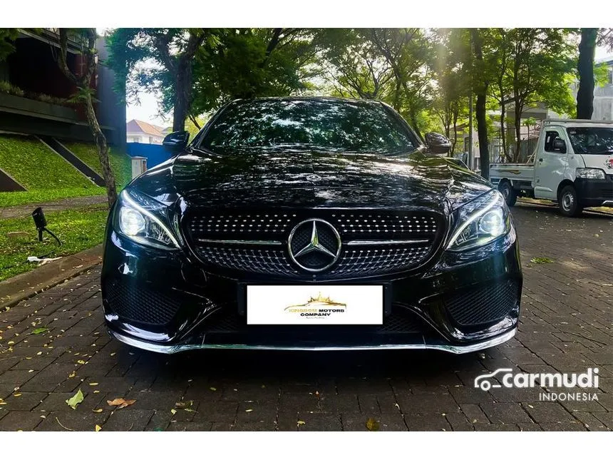 2018 Mercedes-Benz C200 AMG Sedan